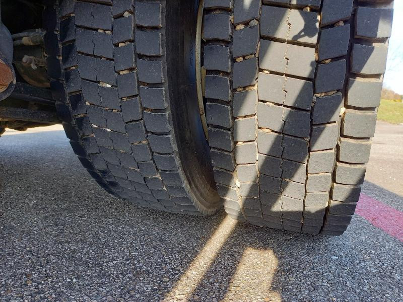 RENAULT Midlum 270.19 Euro 5 Citerne hydrocarbure