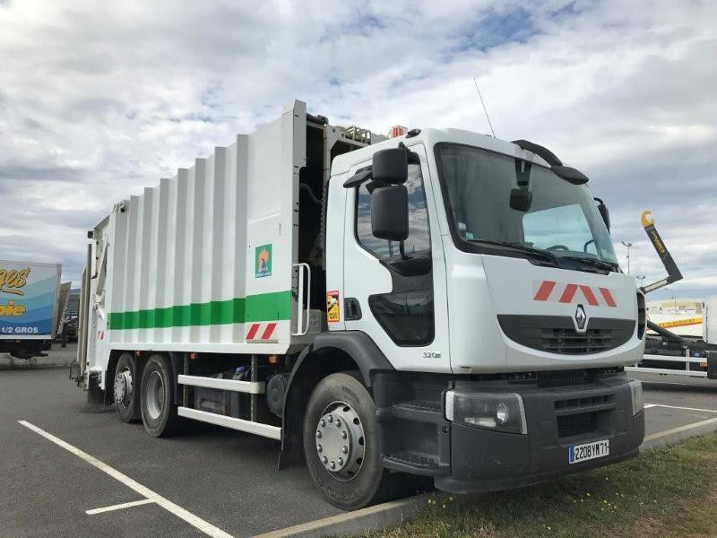 RENAULT PREMIUM 320.26 6X2*4 BOM AR DIRECT.