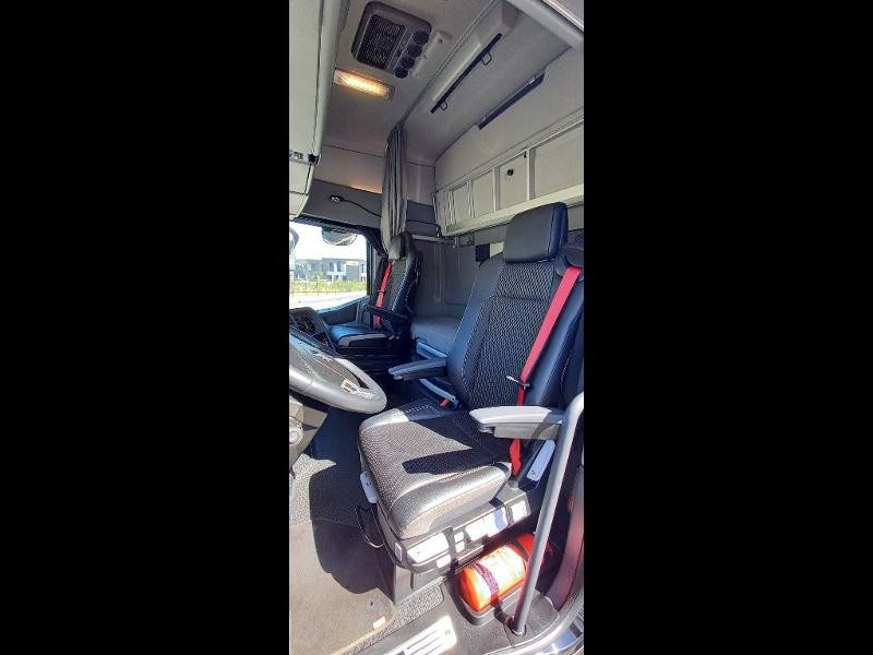 RENAULT TRUCKS T HIGH