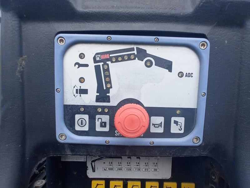 RENAULT TRUCKS MIDLUM 220.16 benne souffleur et grue