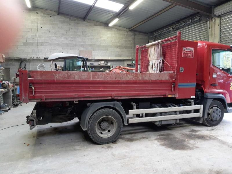 RENAULT TRUCKS D 7.5 L2 BVM 180E6